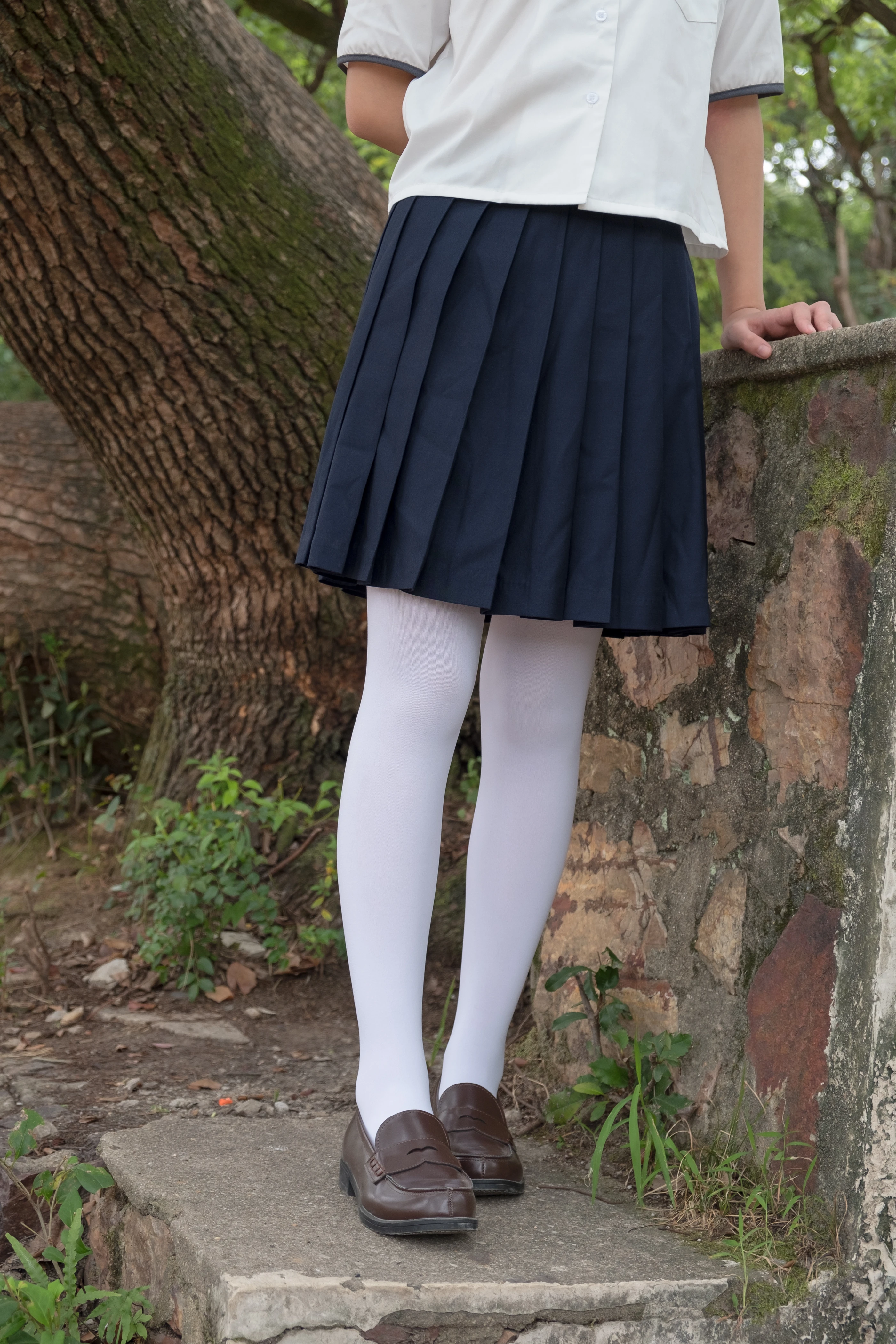森萝财团 R15-034 [102P]插图1